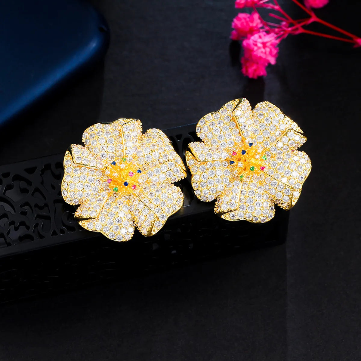 Ethnic Earrings for Women-1 Pair Glam Wedding Shiny Round Plant Flower Plating Hollow Out Inlay Copper Zircon 18k Gold Plated Gold Plated Ear Studs