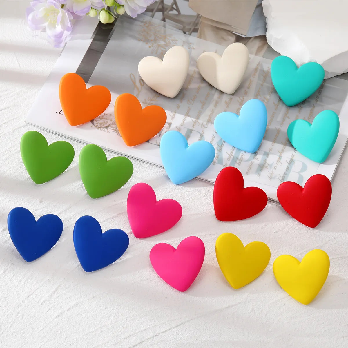 Small Stud Earrings for Women-Simple Style Heart Shape Resin Ear Studs 1 Pair