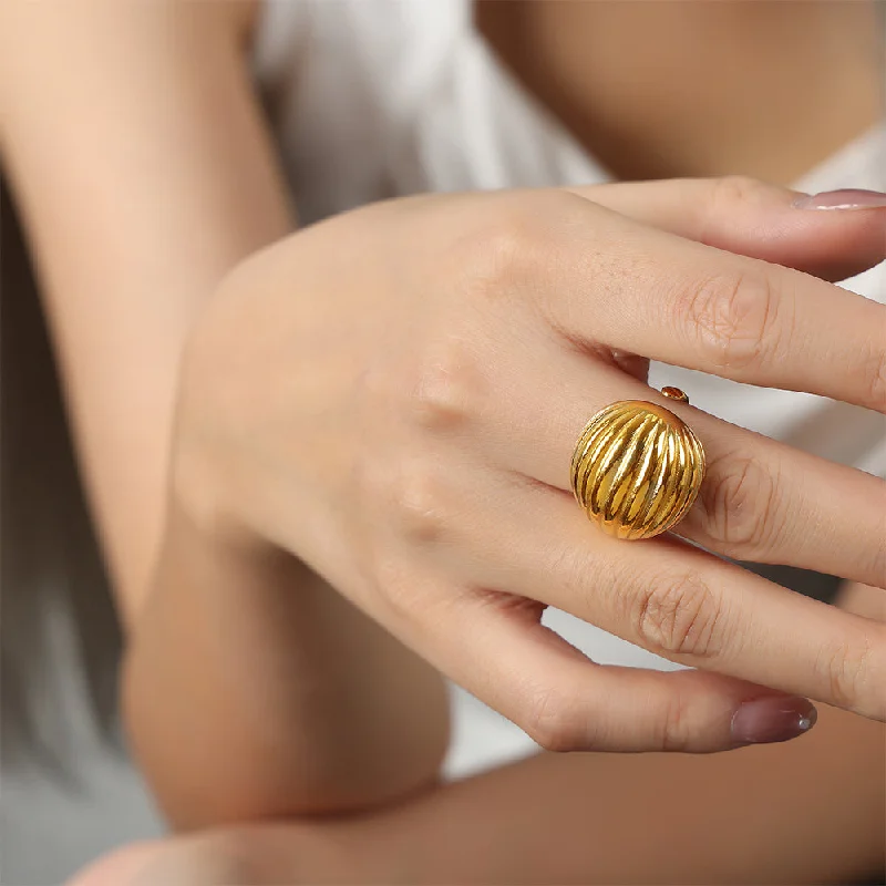 A096-Gold Ring