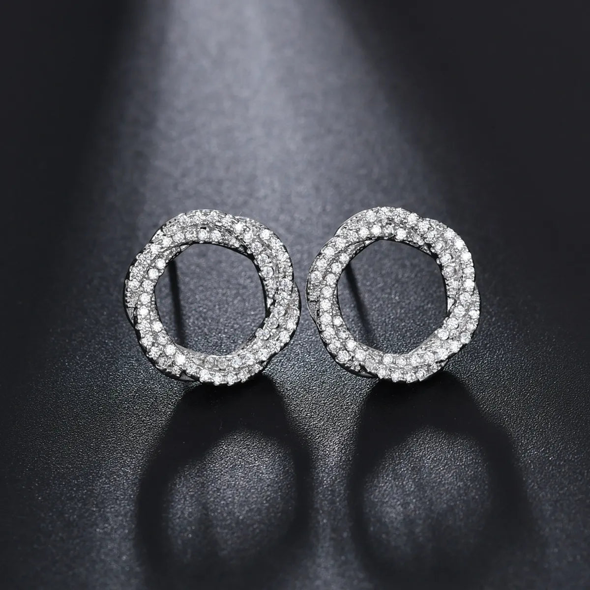 Chic Earrings for Women-1 Pair Simple Style Commute Twist Polishing Plating Inlay Copper Zircon Ear Studs