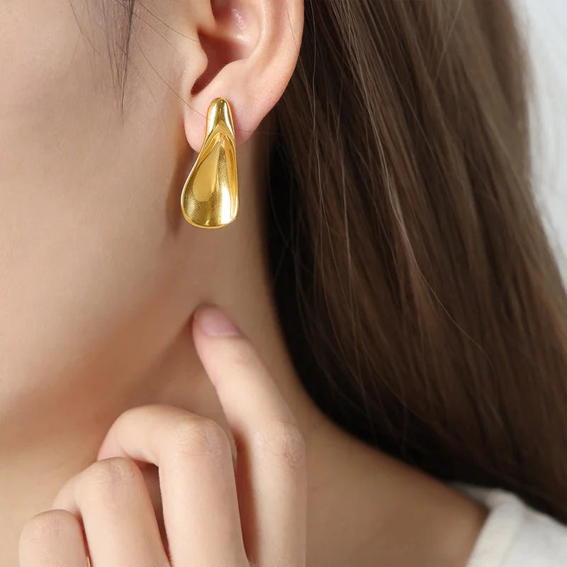 F1047-Gold Earrings/1 Pair