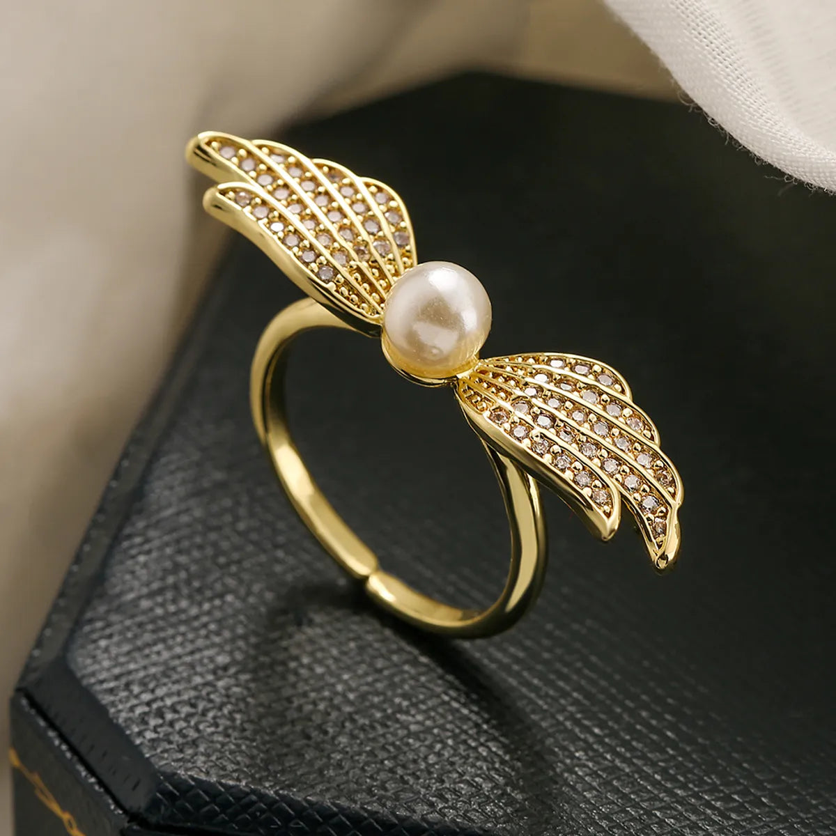 Fashionable Engagement Ring Set-1 Piece Fashion Wings Copper Inlay Artificial Pearls Zircon Open Ring