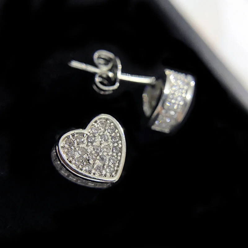 Bright Love Heart Stud Earrings [White Gold Plated