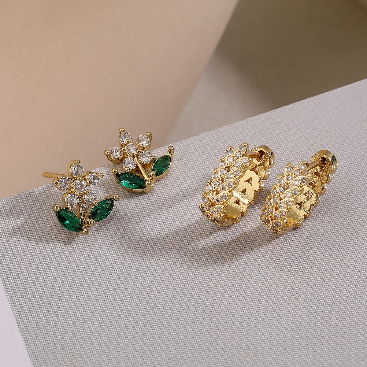 Luxury Earrings for Wedding-1 Pair Simple Style Commute Flower Plating Inlay Copper Zircon 18k Gold Plated Ear Studs