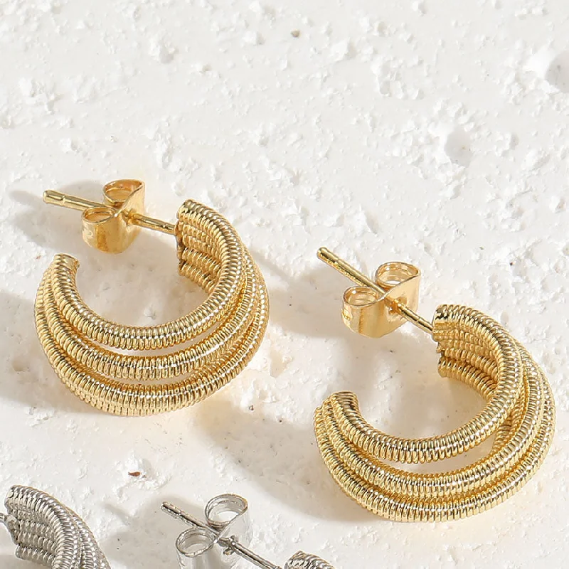 C- shaped earrings