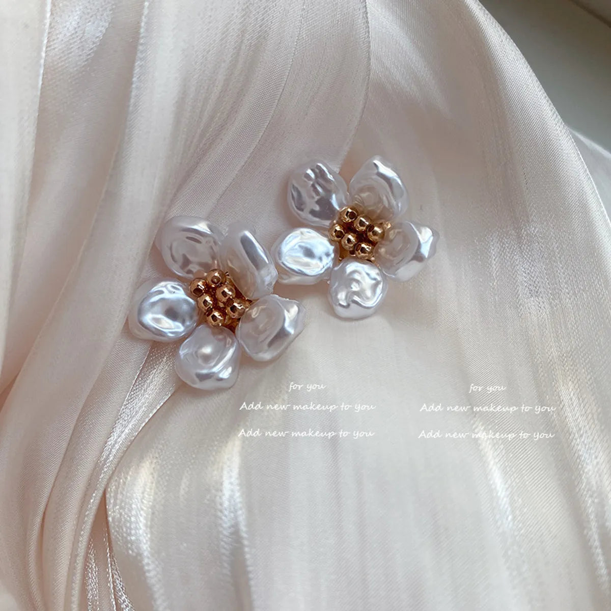 Chic Earrings for Women-1 Pair Retro Lady Flower Imitation Pearl Alloy Ear Studs